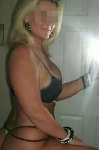 Camilla Bjørkelangen